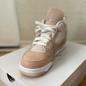 Air Jordan 4 Retro